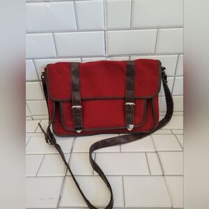 TOKYOBAY Medium Size Messenger Bag Unisex Brown Faux Leather Trim Adjustable Sho
